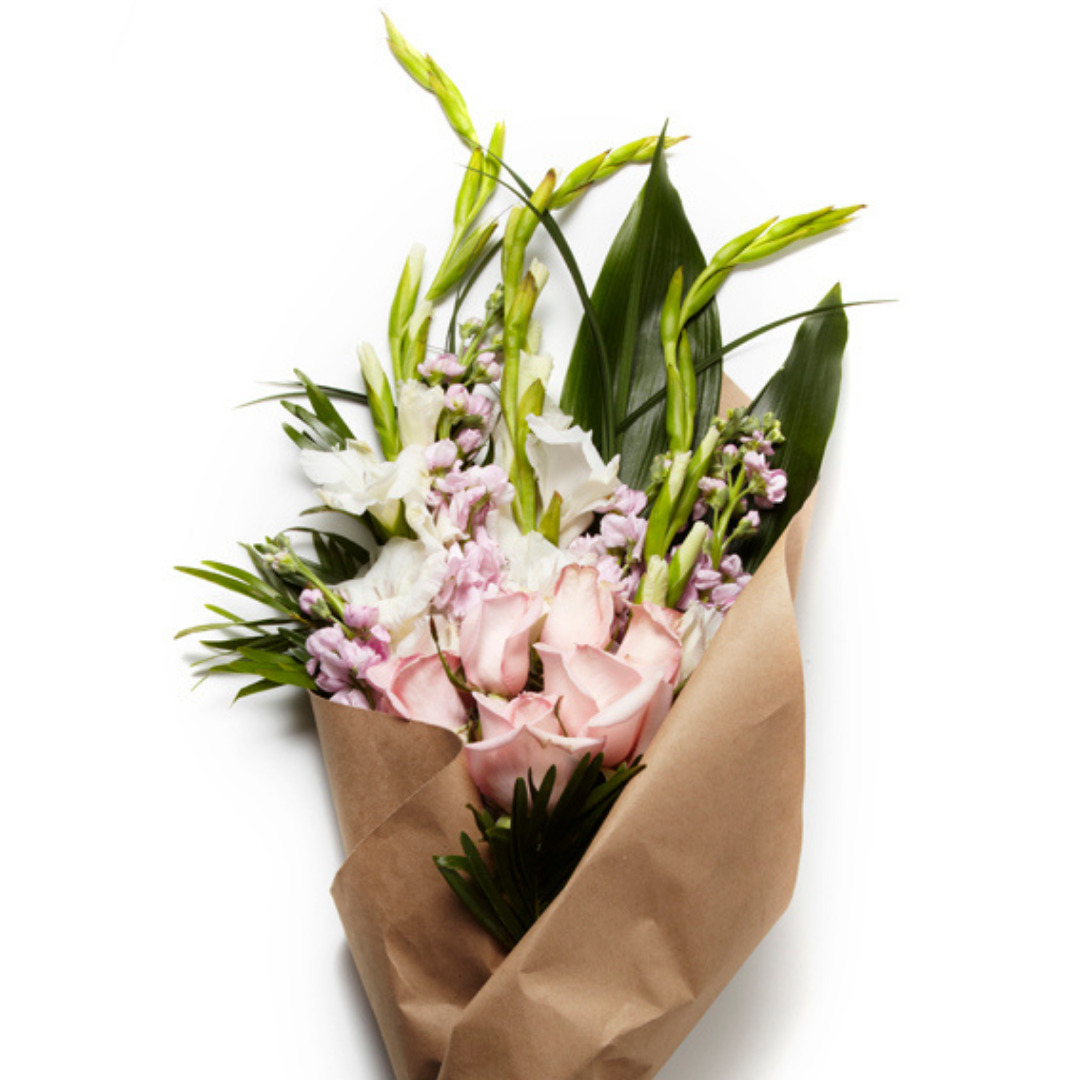 wrap a bouquet using brown kraft paper｜TikTok Search